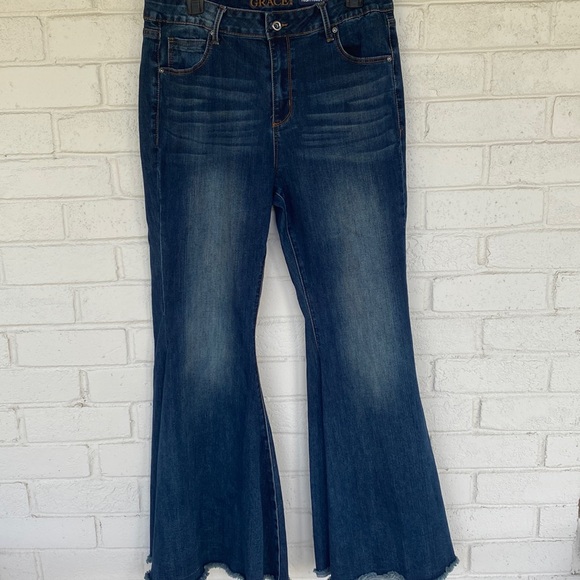 Grace in LA High Waist Star Sequins Flare Jeans 33 - Picture 2 of 9